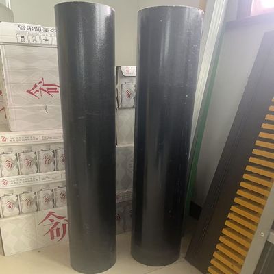 Grote FRP-buis van 40x36 diameter met zeer glad oppervlak, wanddikte is 2 mm, aan de buitenkant met glasvezelcombinatiemat (gehakte streng + polyestervilt), uitstekend voor infrastructuur